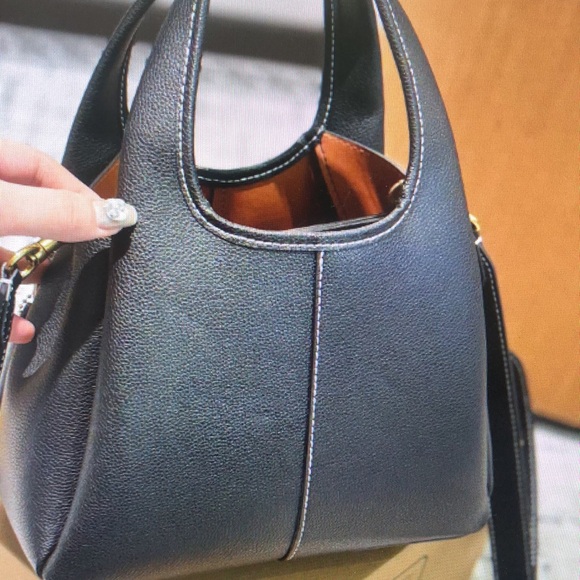 Coach Black Lana 23 BRAND NEW - Picture 5 of 5